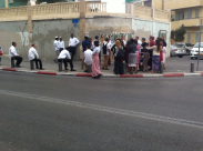 بالصور: المستوطنون ينظمون جولة استفزازية في شوارع وأحياء مدينة يافا 